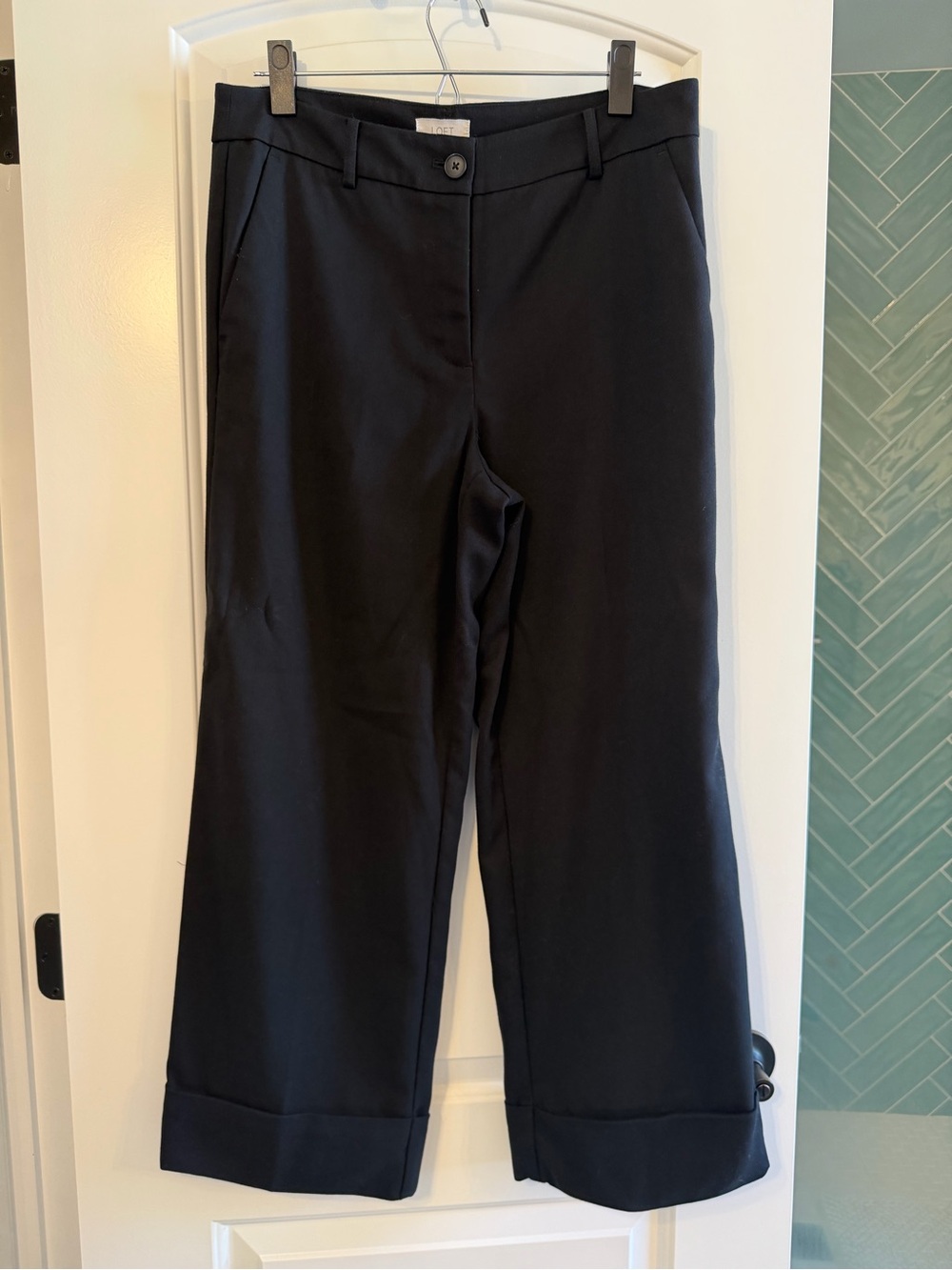 Loft Outlet black wide leg trouser - size 6
